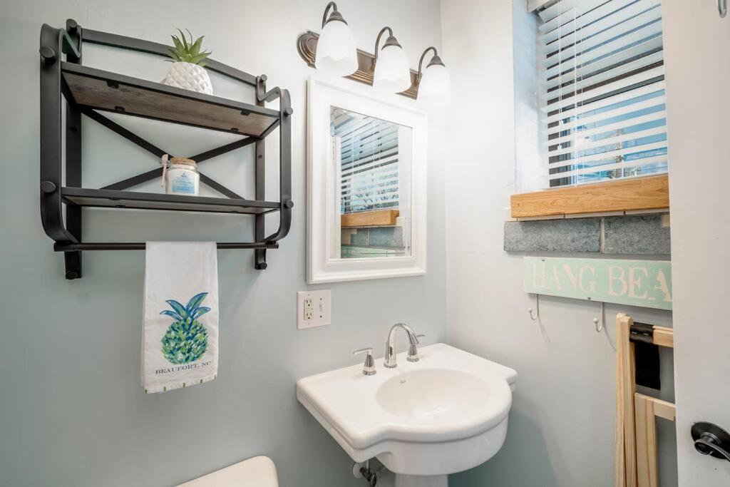 Why Knot Getaway…Rooftop With Waterview! Unit F Beaufort Exteriér fotografie